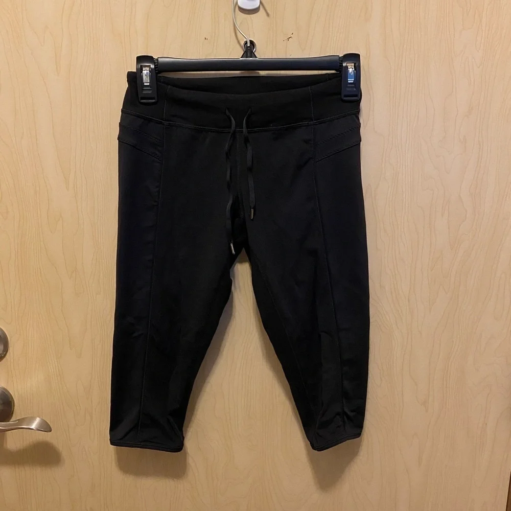 Lululemon capris